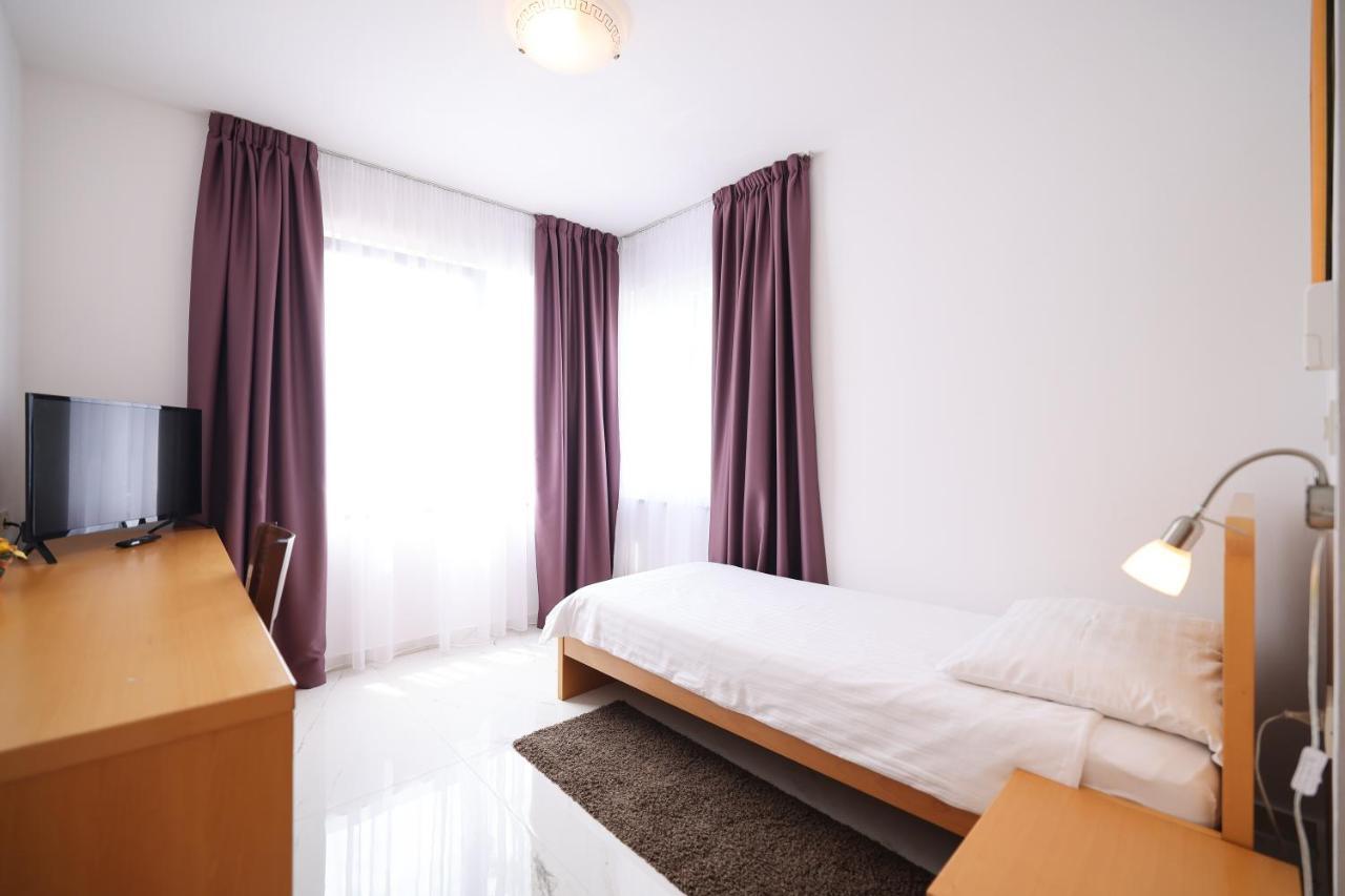 Depadansa Hotel Lucija*** Поседарье Екстериор снимка